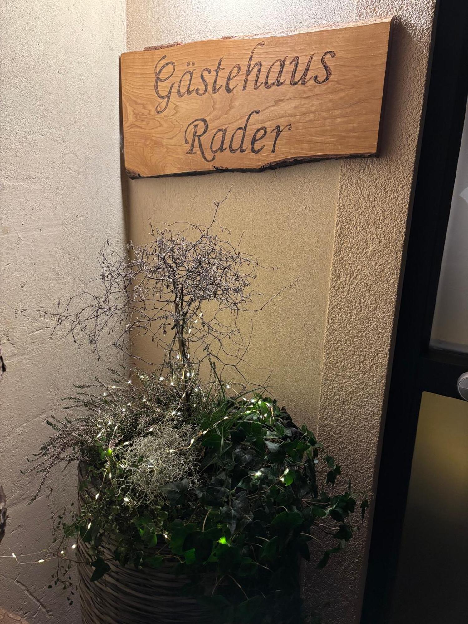Gaestehaus Rader 魏斯布里阿赫 外观 照片